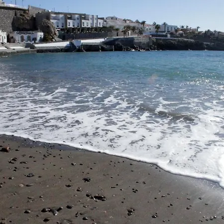 Apartamento Con Piscina. Tenerife Sur * Arico el Nuevo